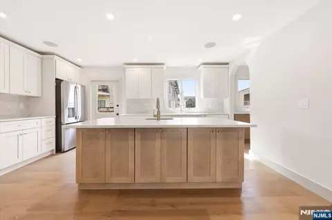 119 Cedar St #C0119, Cliffside Park, NJ 07010