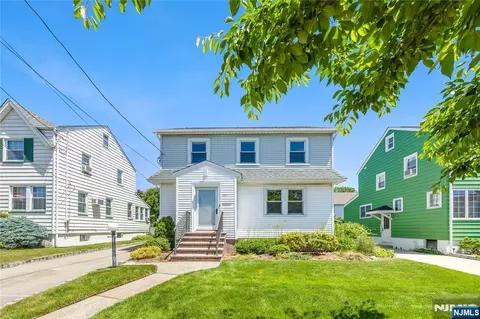447 Sussex Rd, Wood Ridge, NJ 07075