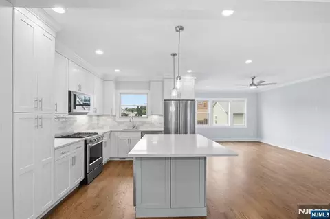 336 1st St, Clifton, NJ 07011