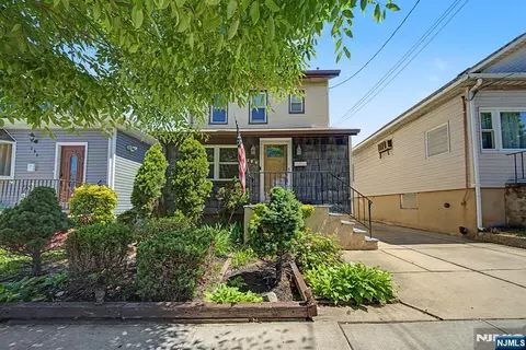 Exterior - 288 Maple St, Secaucus, NJ 07094 photo 1 of 4