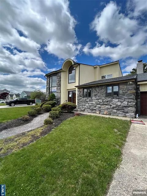 4413 Harbor Beach Blvd, Brigantine, NJ 08203