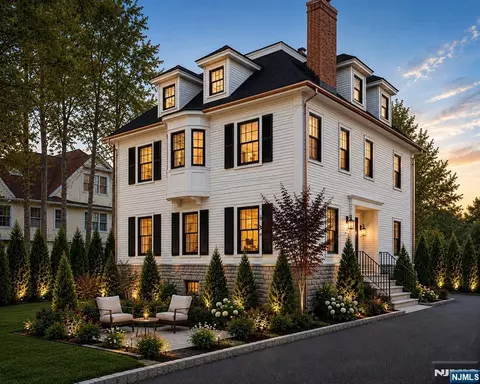 101 Park St, Montclair, NJ 07042