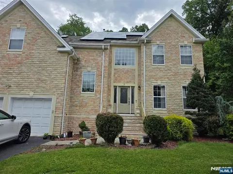 7 Patrick Ave, Emerson, NJ 07630