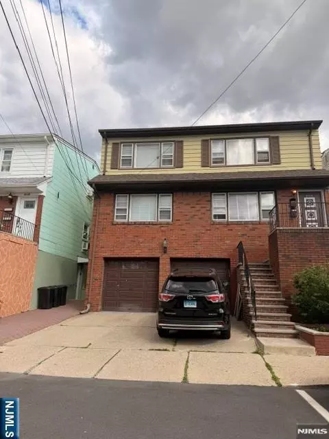 9114 Smith Ave, North Bergen, NJ 07047