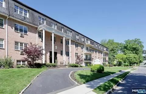 550 Fairview #318, Westwood, NJ 07675