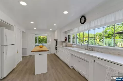 Kitchen - 9 E Saddle River Rd, Saddle River, NJ 07458 photo 2 of 2