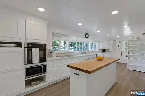 Kitchen - 9 E Saddle River Rd, Saddle River, NJ 07458 photo 1 of 2