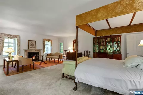 Bedroom - 9 E Saddle River Rd, Saddle River, NJ 07458 photo 3 of 4
