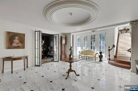 Entry Way - 9 E Saddle River Rd, Saddle River, NJ 07458 photo 1 of 5