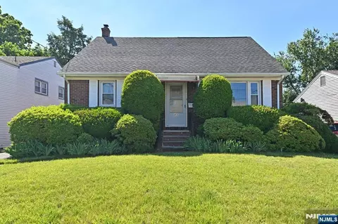 468 Bergen Ave, Maywood, NJ 07607