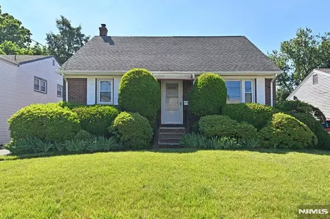 468 Bergen Ave, Maywood, NJ 07607