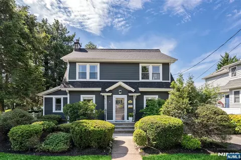 144 Spencer Pl, Ridgewood, NJ 07450