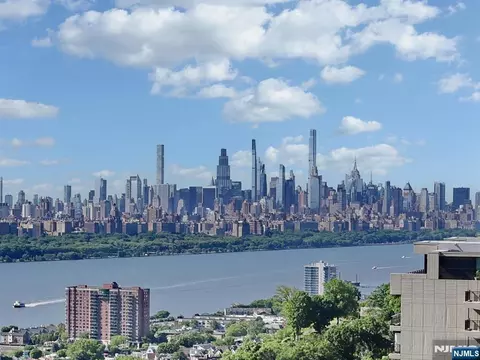 5 Horizon #1803, Fort Lee, NJ 07024