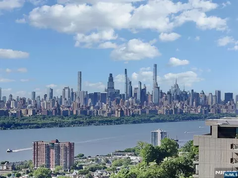 5 Horizon #1803, Fort Lee, NJ 07024