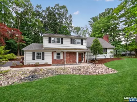 224 Oak St, Ramsey, NJ 07446