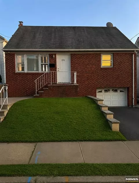 251 Stover Ave, North Arlington, NJ 07031