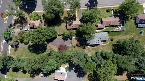 38 W Ridgewood Ave, Paramus, NJ 07652