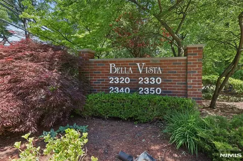 2320 Linwood Ave #1F, Fort Lee, NJ 07024