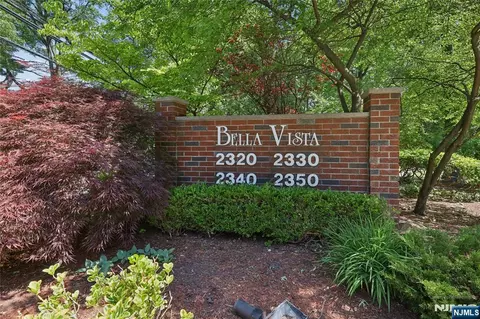 2320 Linwood Ave #1F, Fort Lee, NJ 07024