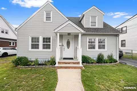 80 Wonham St, Clifton, NJ 07013