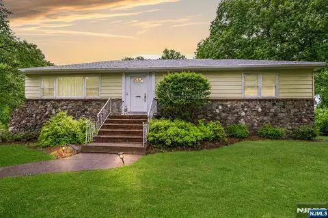 20 Manger Rd, West Orange, NJ 07052