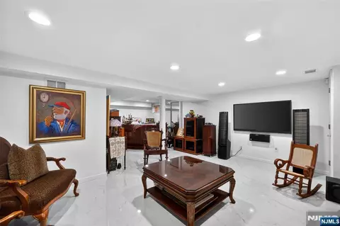 Other - 413 Maple Hill Dr, Hackensack, NJ 07601 photo 4 of 8