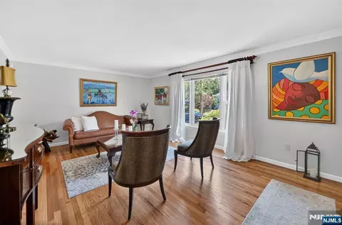 Living - 413 Maple Hill Dr, Hackensack, NJ 07601 photo 1 of 2