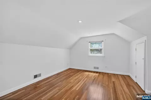 Bedroom - 413 Maple Hill Dr, Hackensack, NJ 07601 photo 6 of 8