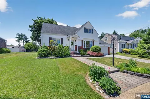 Exterior - 413 Maple Hill Dr, Hackensack, NJ 07601 photo 2 of 7