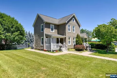 138 Hamburg Tpke, Bloomingdale, NJ 07403