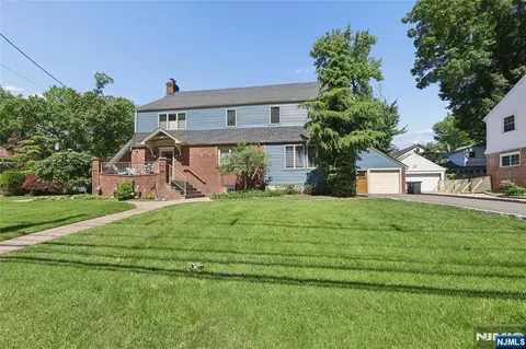 1474 Windsor Rd, Teaneck, NJ 07666