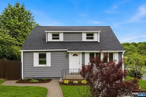 1 Lorelei Rd, West Orange, NJ 07052
