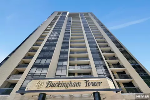 800 Palisade Ave #901, Fort Lee, NJ 07024