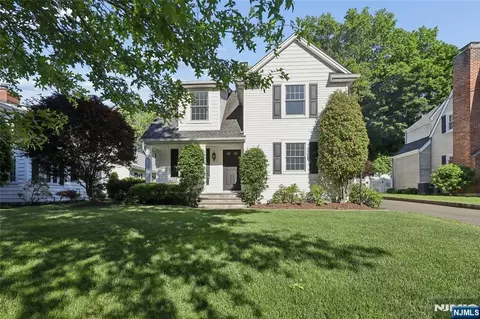 179 Lakewood Ave, Ho Ho Kus, NJ 07423