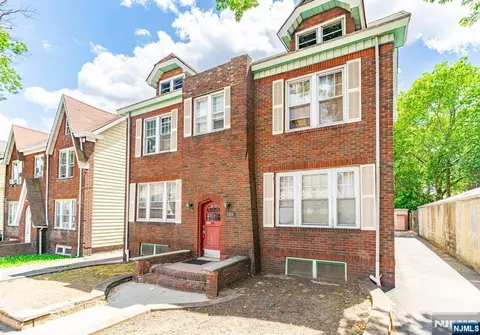 126 Scofield St, Newark, NJ 07106