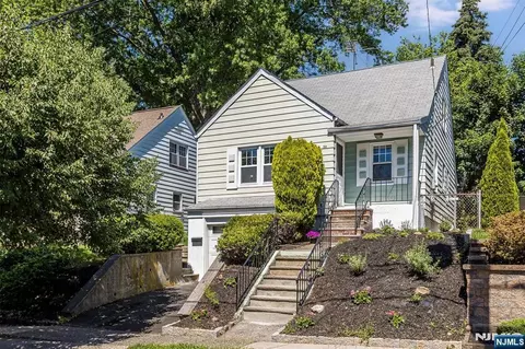 50 Ridge Ave, Bloomfield, NJ 07003