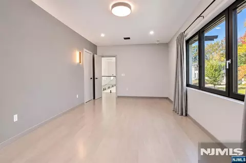 Bedroom - 164 Stuart St, Paramus, NJ 07652 photo 2 of 2