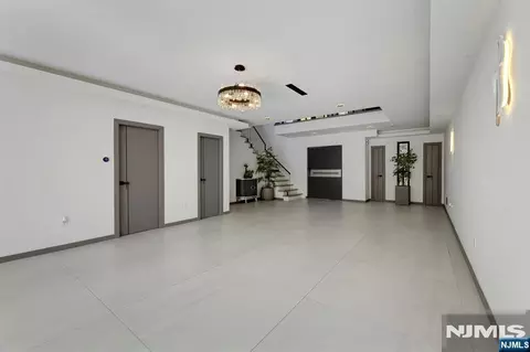 Other - 164 Stuart St, Paramus, NJ 07652 photo 6 of 10