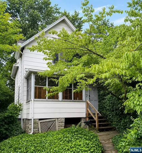 7 Talbot St, Montclair, NJ 07042