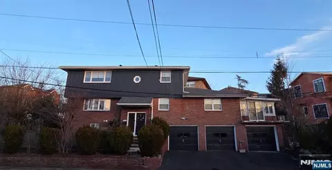166 Morningside Ln, Palisades Park, NJ 07650