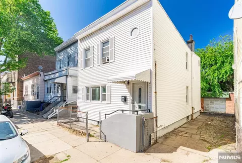 164 Hopkins Ave, Jersey City, NJ 07306