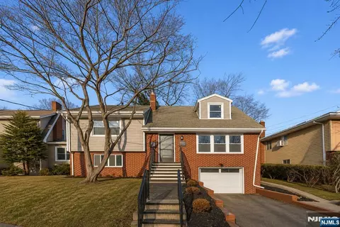 177 Rockwood Pl, Englewood, NJ 07631