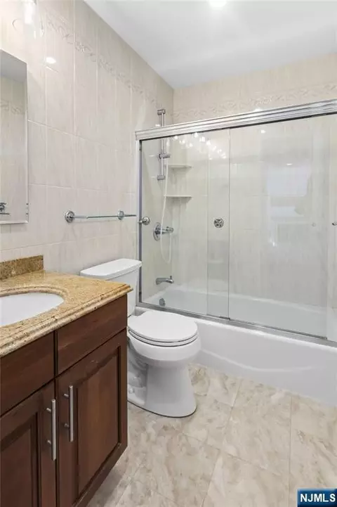 Bath - 131 Haase Ave, Paramus, NJ 07652 photo 3 of 8
