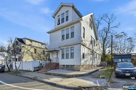 78 Devine St, Newark, NJ 07106