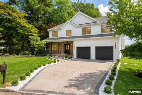 3 Chappy Ct, Westwood, NJ 07675