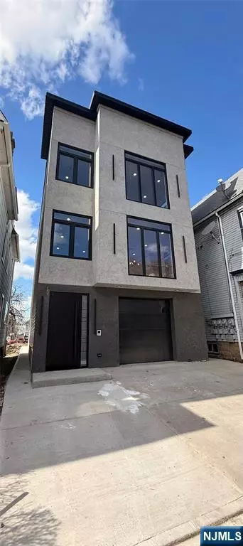 393 Myrtle Ave, Irvington, NJ 07111