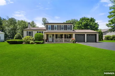 21 Baron Rd, West Milford, NJ 07480