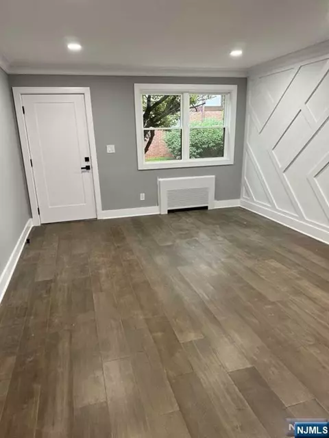 520 Broad Ave #5, Englewood, NJ 07631