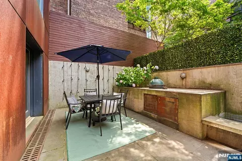 565 Jersey Ave #1, Jersey City, NJ 07302