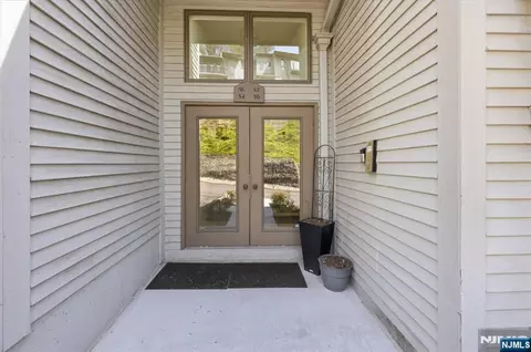 52 Adams Ter, Clifton, NJ 07013